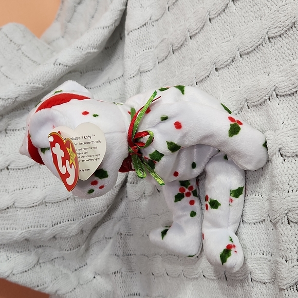 🕸98" Ty Beanie Baby " Holiday Teddy " Bear, With Tags Attached - Picture 4 of 12